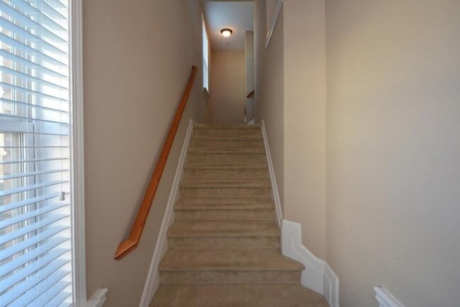 Building Photo - 6135 Indian Wood Cir