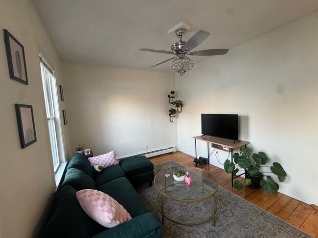 Building Photo - 202 Harvard St