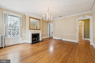 Building Photo - 1225 30th St NW