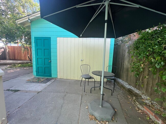 Building Photo - Beautiful 2bed 1bath home in Downtown Sacramento