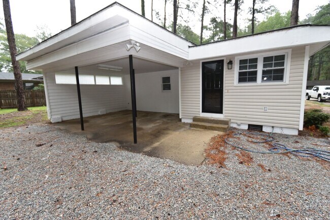Building Photo - 1606 Hammond St