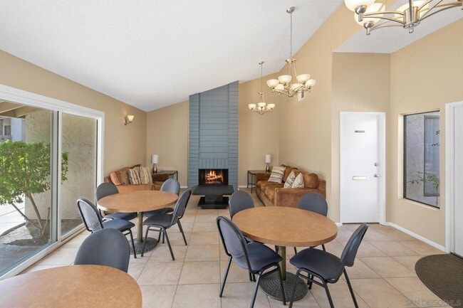 Building Photo - 6877 Caminito Mundo