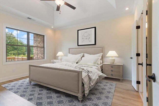 Building Photo - 452 W Foxrun