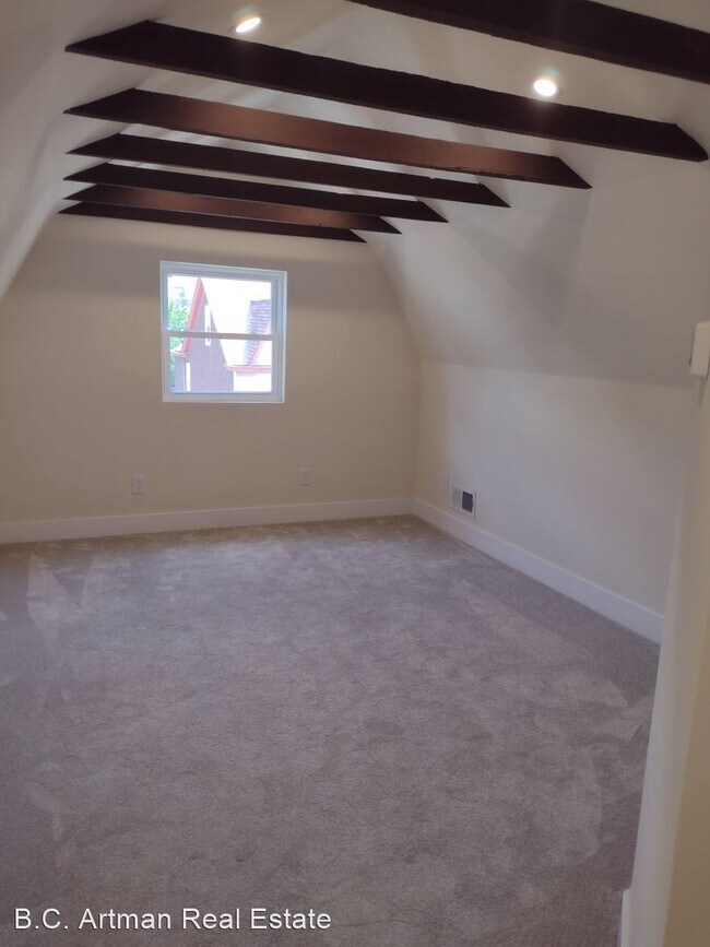 Building Photo - 3 br, 2 bath House - 259 Dunseith Street