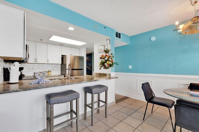 Building Photo - 1700 N Ocean Blvd