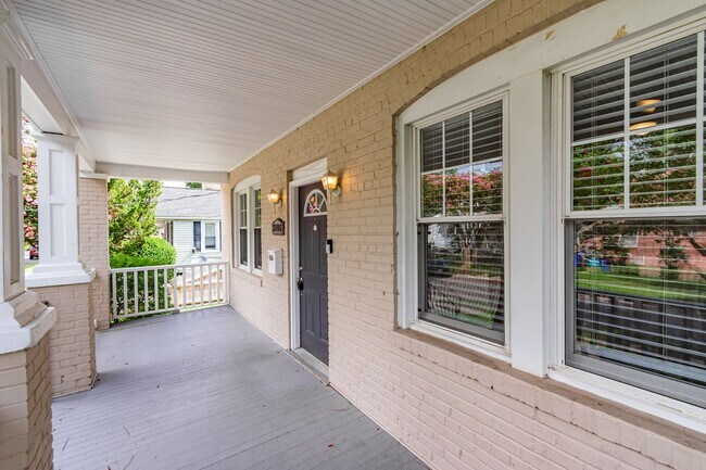 Building Photo - Single Family Norfolk Home