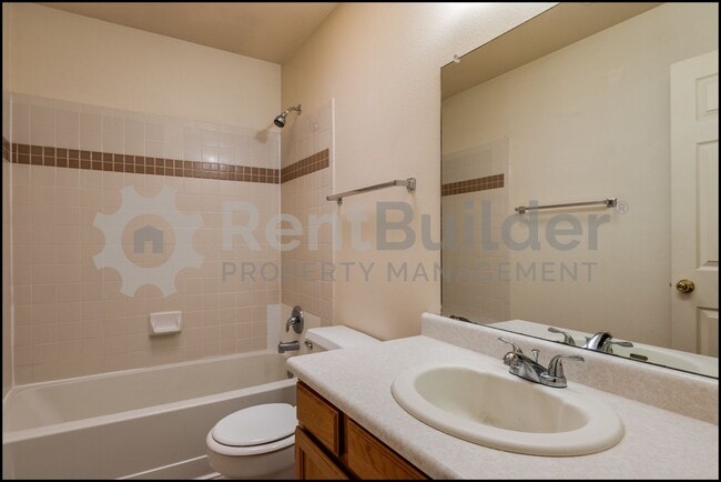 Building Photo - !!!PRICE INPROVMENT JUST IN TIME FOR SCHOO...