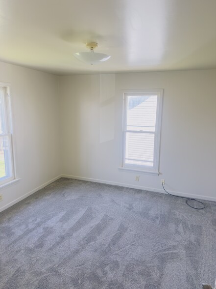 Building Photo - 440 Orena Ave