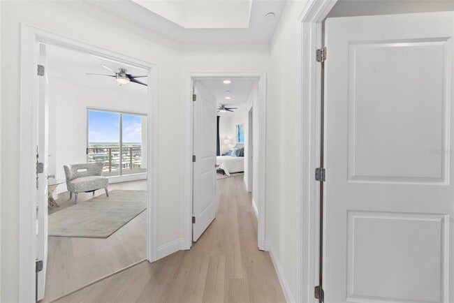 Building Photo - 449 S 12th St