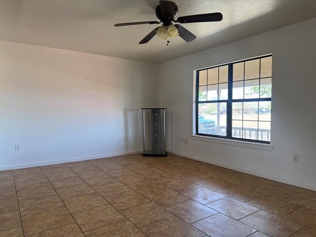 Building Photo - 5405 McKnight Dr