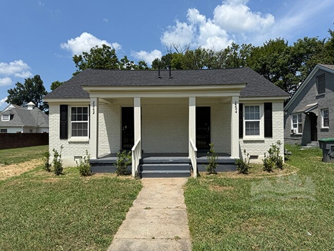 Primary Photo - 2262 Jackson Ave
