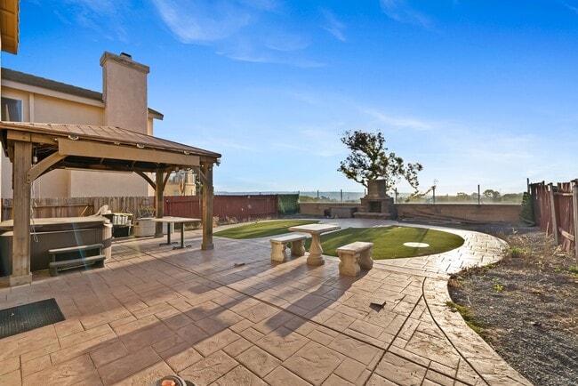 Building Photo - 1564 Clanton Pl