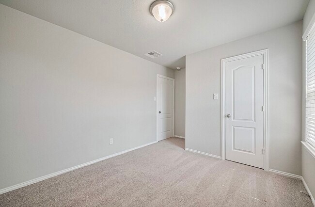 Building Photo - 31630 Heguy Pass