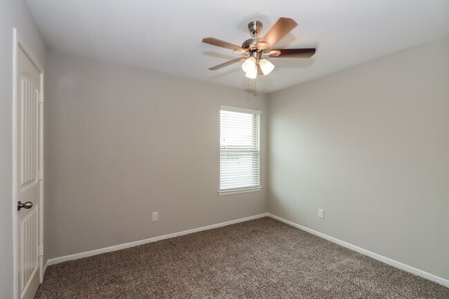 Building Photo - 3003 Veeder Pass Ln