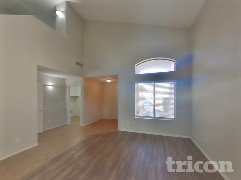 Building Photo - 40081 W Hayden Dr