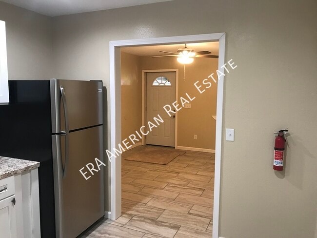 Building Photo - 507 Fir Ave