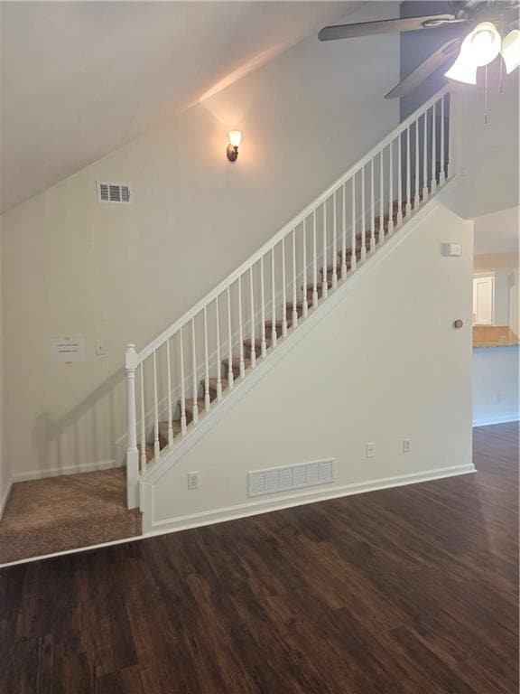 Building Photo - 172 Stoneforest Dr
