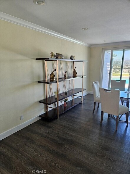 Building Photo - 761 W Country Hills Dr