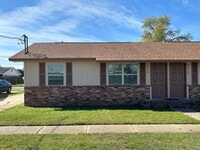 Building Photo - 4113-4115 W 22nd St