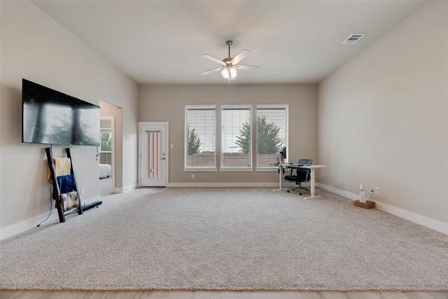 Building Photo - 5016 De Berry Ln