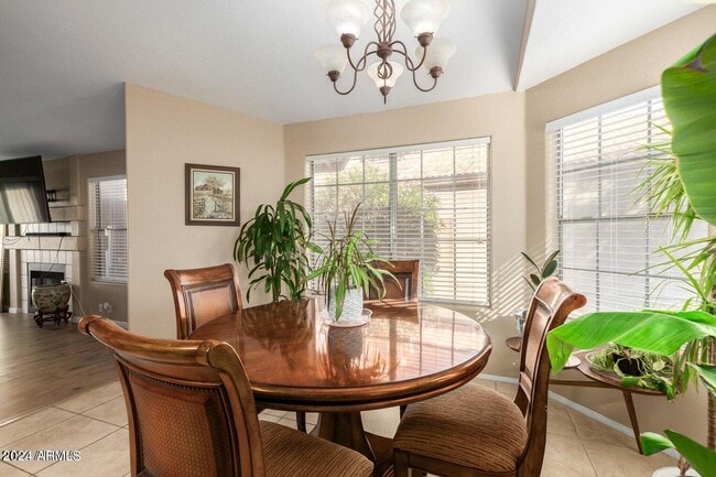 Building Photo - 4326 E Rosemonte Dr