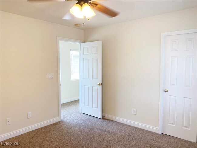 Building Photo - 4821 Longshot Dr