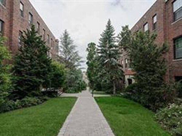 Building Photo - 311 Tappan St
