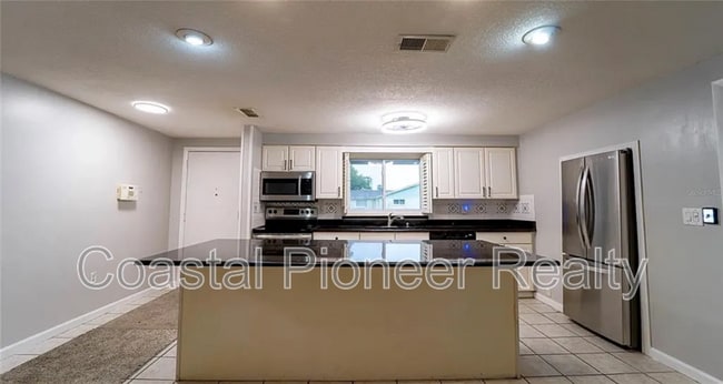 Building Photo - 7713 Heather St