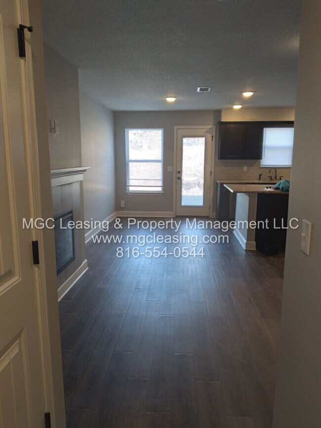 Building Photo - SERRANO, DURANGO LUXURY TOWNHOME: COMMUTER...