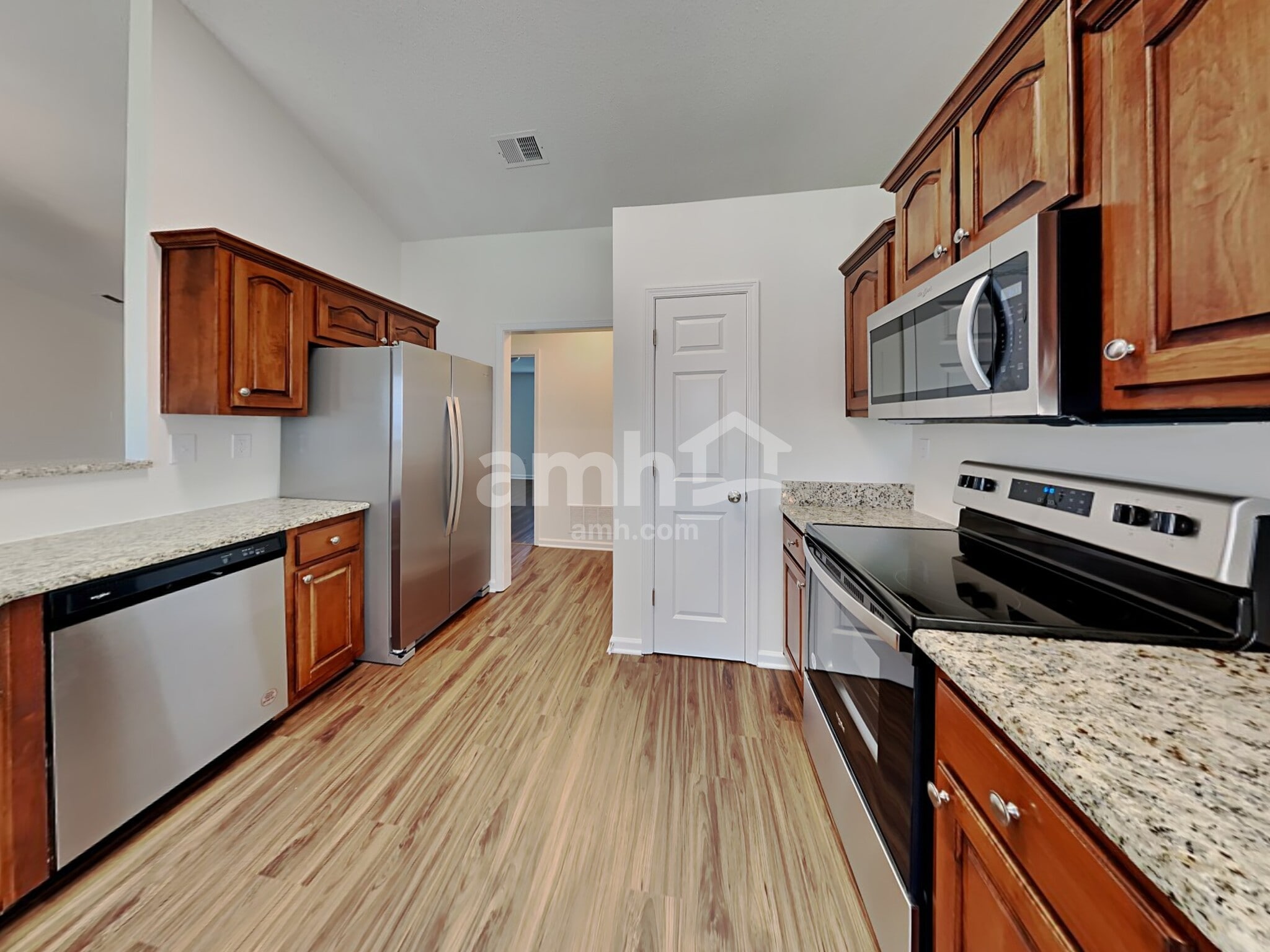 Building Photo - 2605 Hunters Pointe Dr