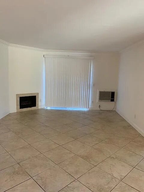 Building Photo - 208 Woodland Pkwy