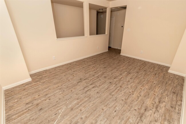 Building Photo - 21218 Normand Meadows Ln