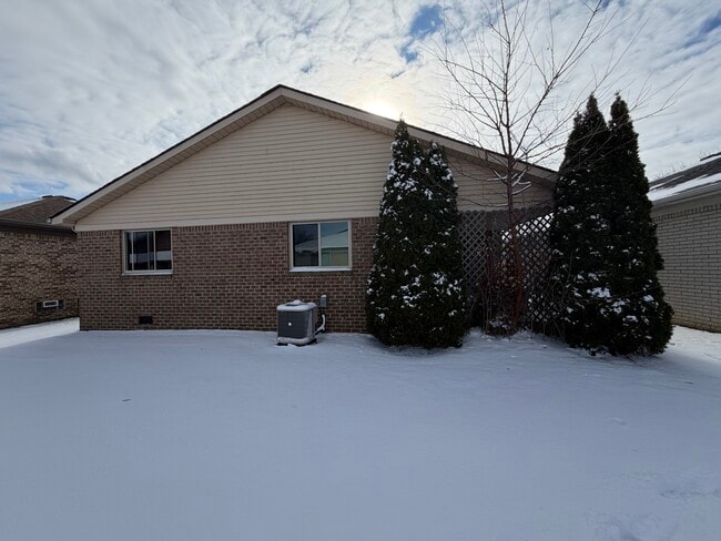 Building Photo - 15183 Raphael Terrace