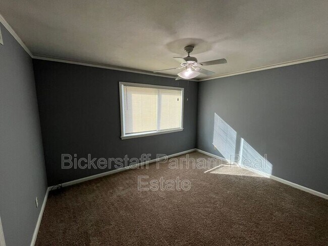 Building Photo - 4027 Canady St