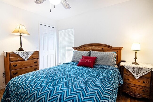 Building Photo - 3032 SW 10th Ave