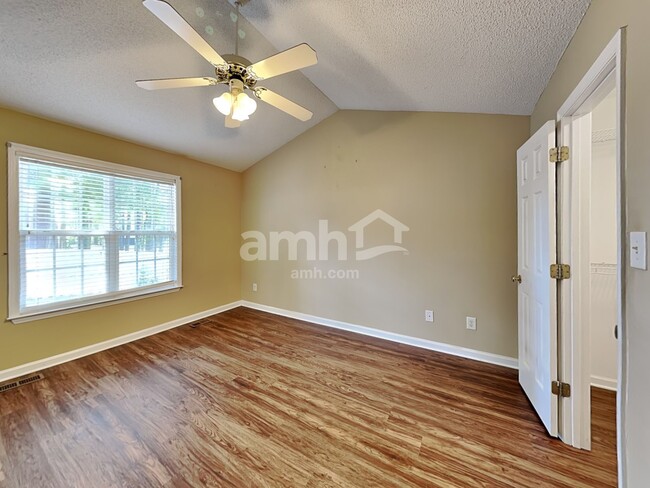 Building Photo - 941 S Philwood Ct