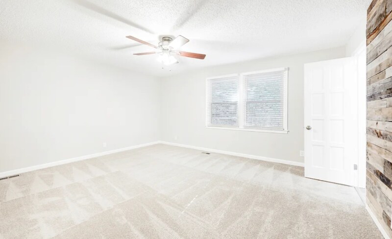 Building Photo - 533 Glen Echo Dr