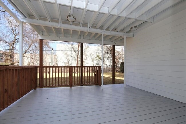 Building Photo - 4445 Rusk St
