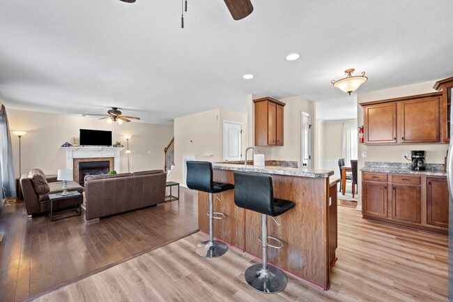 Building Photo - Spacious Living with a Private Primary Retreat!