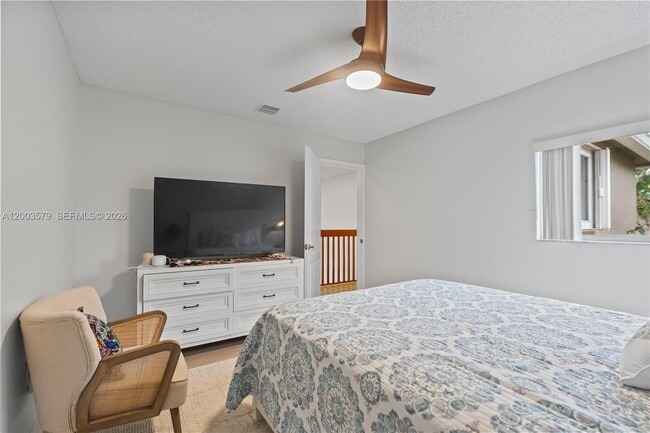 Building Photo - 237 NW 100th Ave