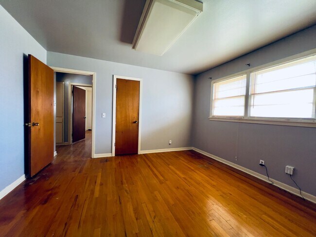 Building Photo - 4307 40th St