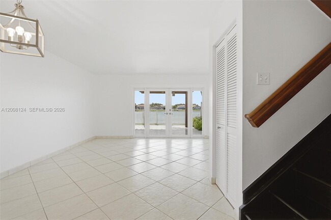 Building Photo - 17530 SW 139th Ct