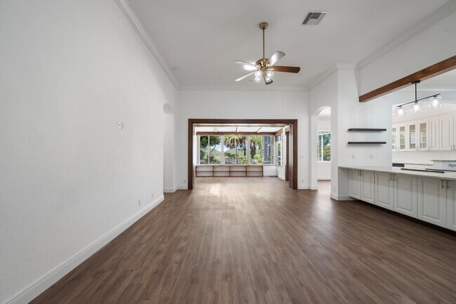 Building Photo - 9150 Bay Harbour Cir