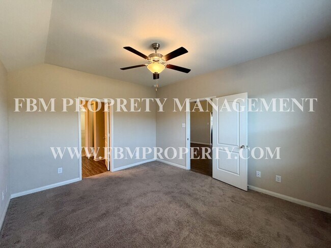 Building Photo - 5412 Persimmon Dr