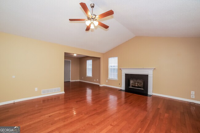 Building Photo - 111 Brandon Woods Cir