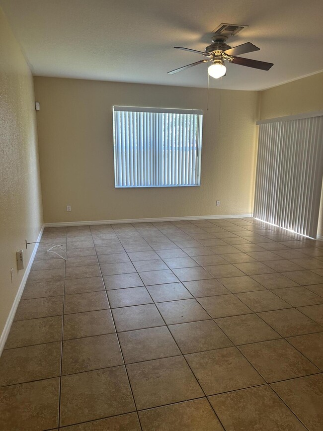 Building Photo - 9426 Windrift Cir