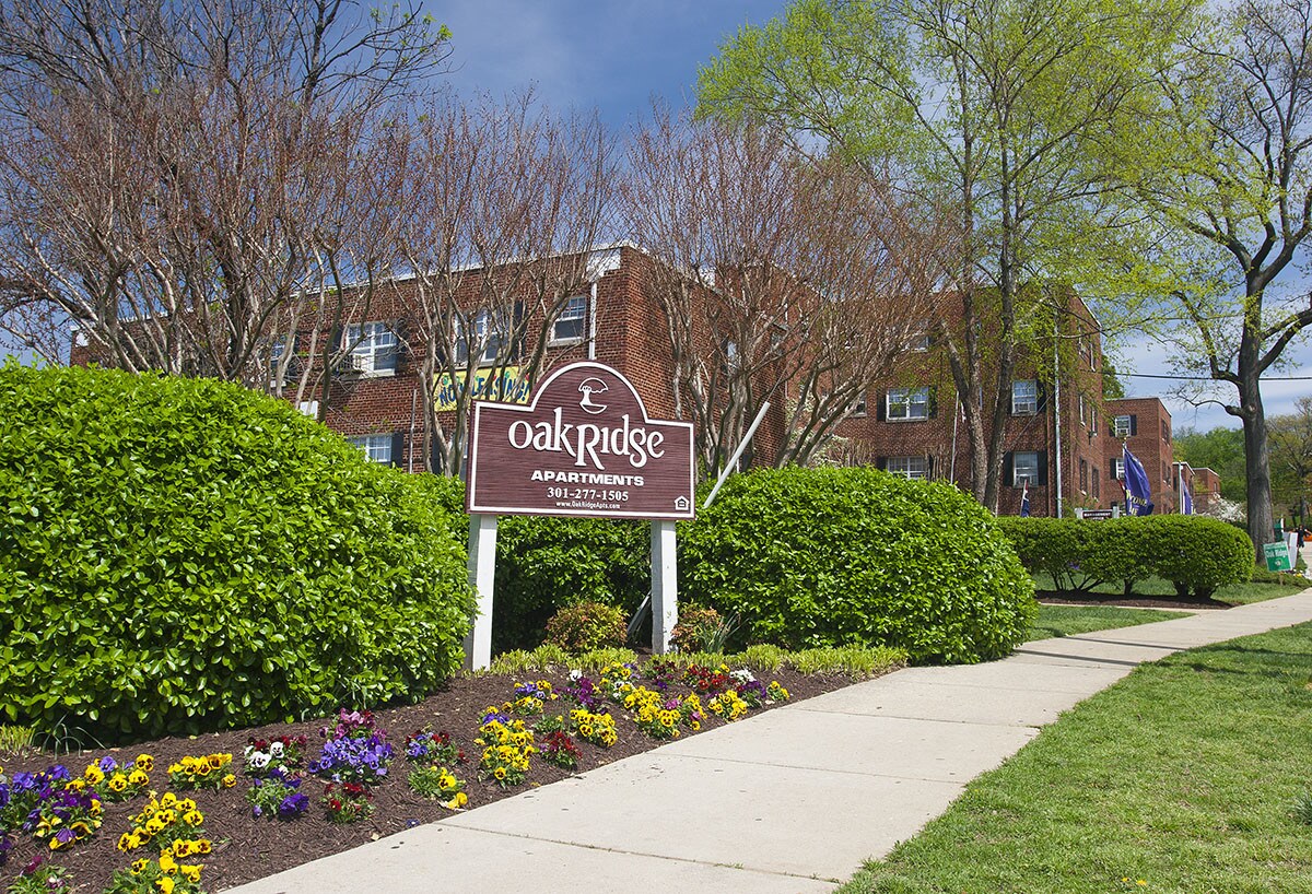 Oak Ridge Apartments Riverdale