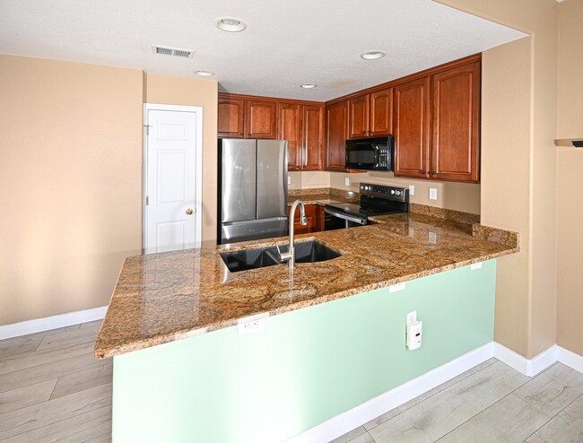 Building Photo - 15904 E Geddes Ln
