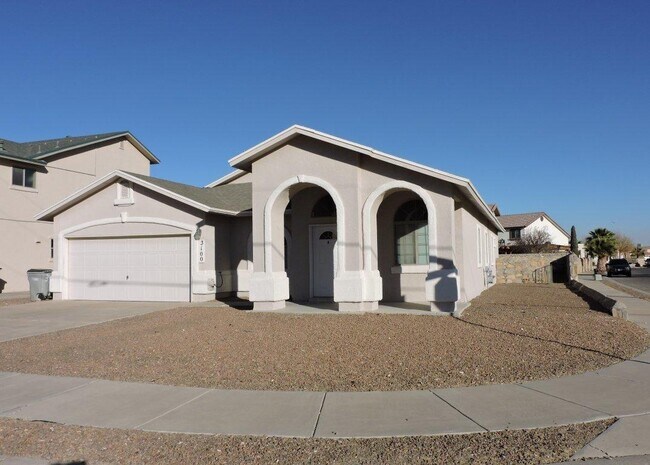 Building Photo - 3100 Tierra Mina Dr