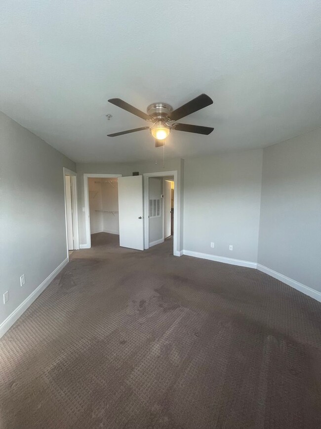 Building Photo - 2 Bedroom / 2 bath Condo in Bermuda Dunes ...